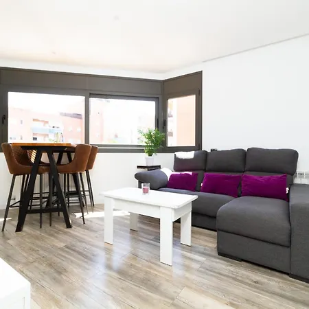 Pet-friendly Duplex With Terrace * Malgrat de Mar