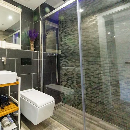 Appartamento Pet-friendly Duplex With Terrace *