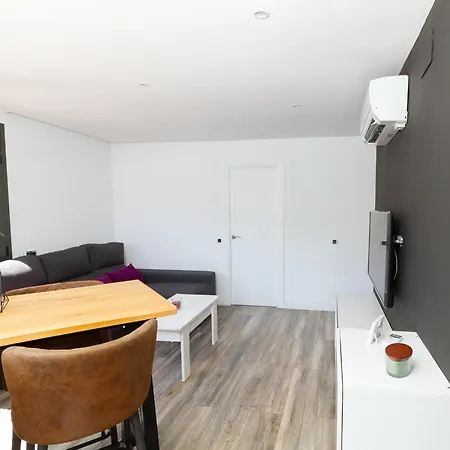 Pet-friendly Duplex With Terrace *